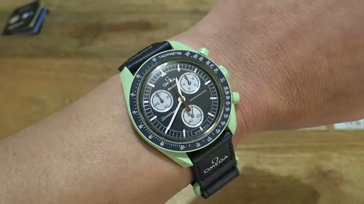 Swatch BIOCERAMIC MOONSWATCH MISSION ON EARTH SO33G100